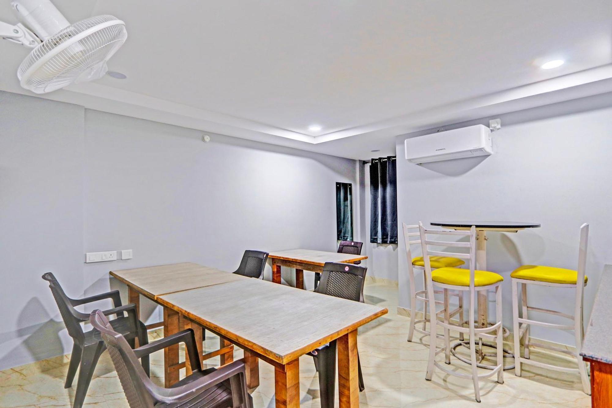 Super Townhouse Qualia Elite S R Nagar Otel Haydarabad Dış mekan fotoğraf