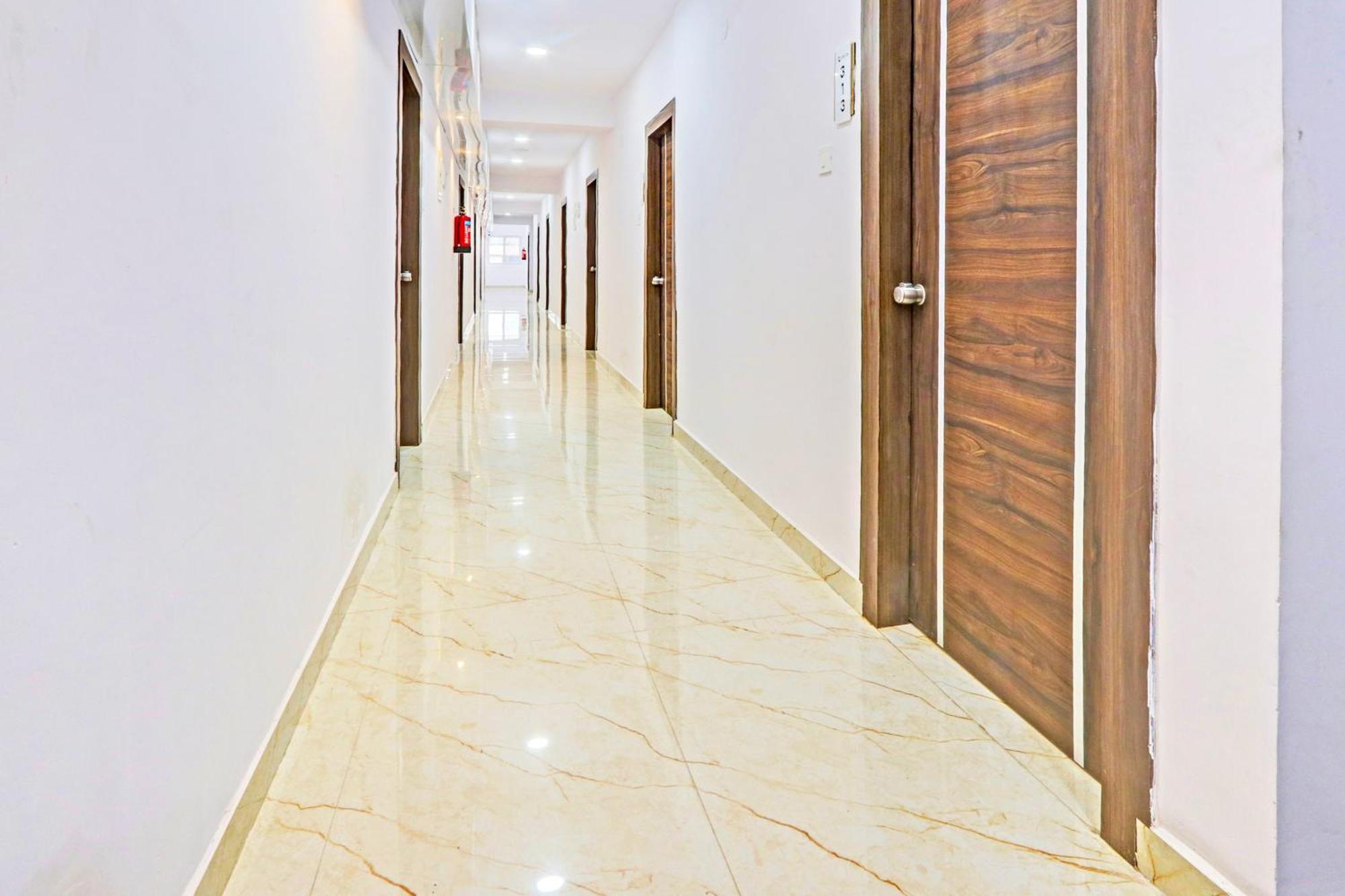 Super Townhouse Qualia Elite S R Nagar Otel Haydarabad Dış mekan fotoğraf